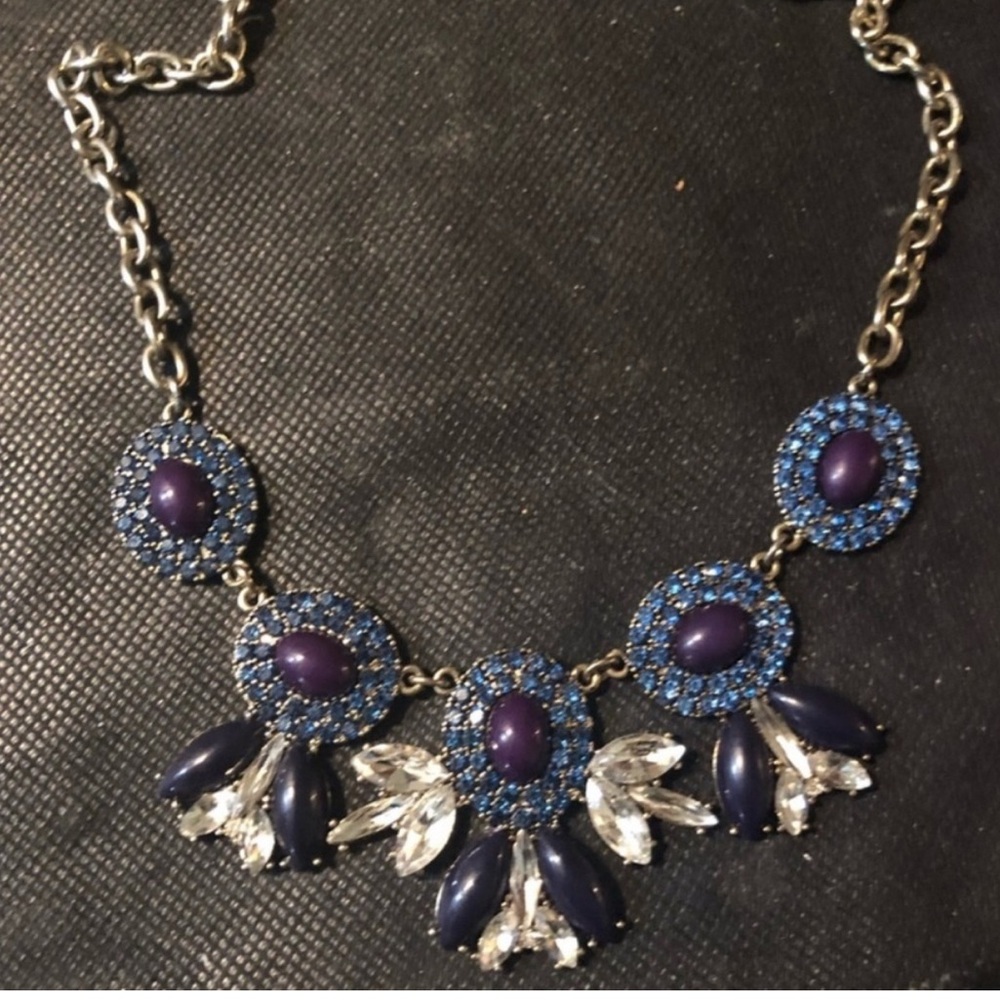 J crew Vintage rhinestone and stone elegant necklace dress up your look Iconic